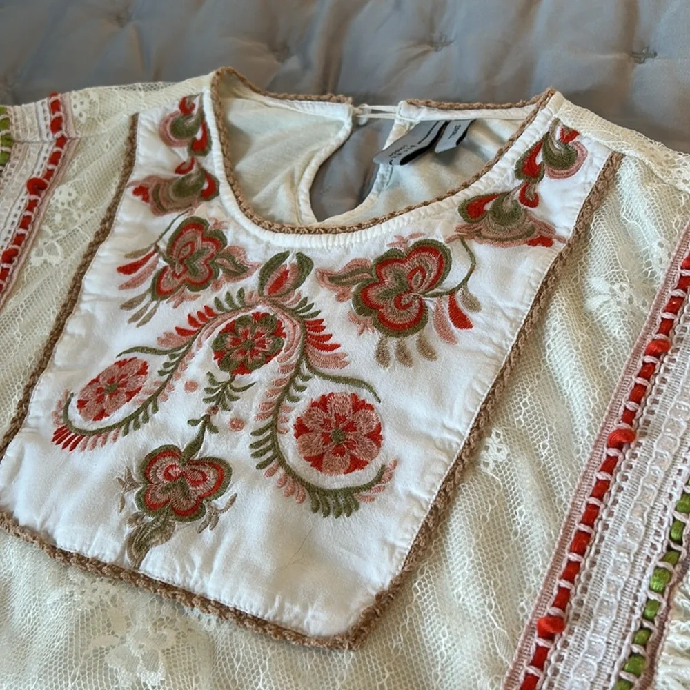 Bl-nk London Embroidered Lace Top - Picture 2 of 8